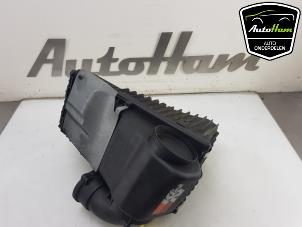 Gebruikte Luchtfilterhuis Porsche Cayenne (9PA) 4.5 V8 32V Turbo Prijs € 100,00 Margeregeling aangeboden door AutoHam