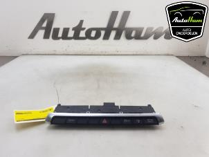 Gebruikte Gevarenlicht Schakelaar Audi A3 Sportback (8VA/8VF) 1.4 TFSI ACT Ultra 16V Prijs € 20,00 Margeregeling aangeboden door AutoHam