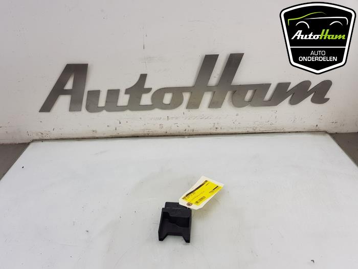 Gebruikte Brandstofpomp module Volkswagen Golf VII (AUA) 1.4 GTE 16V Prijs € 20,00 Margeregeling aangeboden door AutoHam