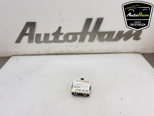 Gebruikte Centrale Deurvergrendelings Module Mercedes C Estate (S205) C-350 e 2.0 16V Prijs € 25,00 Margeregeling aangeboden door AutoHam