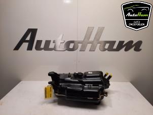 Gebruikte Adblue tank Skoda Octavia Combi (NXAC) 2.0 TDI GreenTec 16V Prijs € 225,00 Margeregeling aangeboden door AutoHam