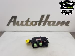 Gebruikte Zekeringkast Mini Mini (R56) 1.6 16V Cooper Prijs € 25,00 Margeregeling aangeboden door AutoHam