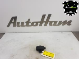 Gebruikte Module bandenspanning Mercedes C Estate (S205) C-350 e 2.0 16V Prijs € 50,00 Margeregeling aangeboden door AutoHam