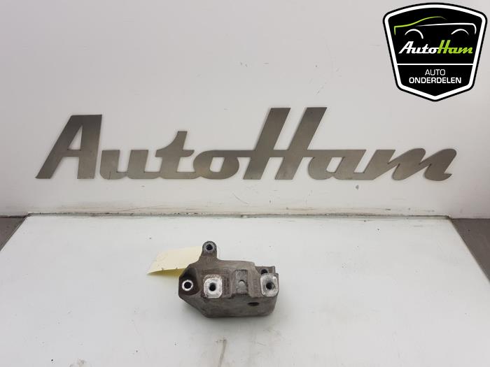 Gebruikte Motorrubber Volkswagen Polo VI (AW1) 1.0 MPi 12V Prijs € 20,00 Margeregeling aangeboden door AutoHam