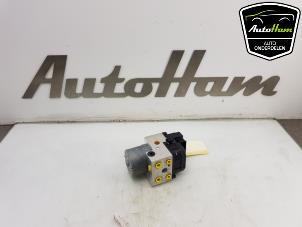 Gebruikte ABS Pomp Porsche Boxster (986) 2.5 24V Prijs € 125,00 Margeregeling aangeboden door AutoHam