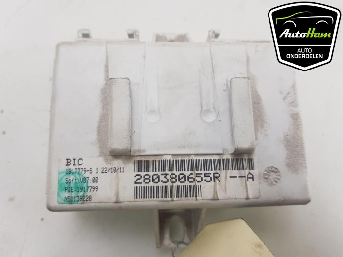 Computer Kachel van een Renault Megane III Grandtour (KZ) 1.5 dCi 110 2012