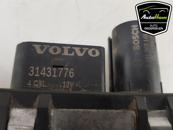 Voorgloei Relais van een Volvo V40 (MV) 2.0 D2 16V 2015