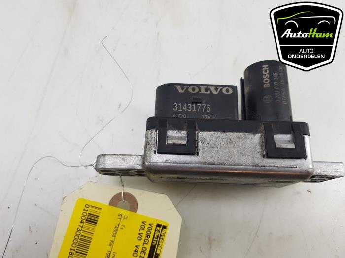 Voorgloei Relais van een Volvo V40 (MV) 2.0 D2 16V 2015