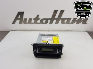 Gebruikte Radio CD Speler Volkswagen Polo V (6R) 1.2 TSI Prijs € 50,00 Margeregeling aangeboden door AutoHam