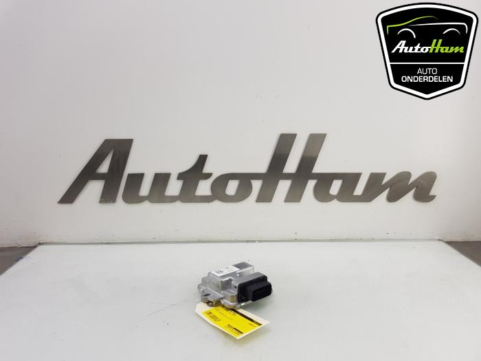 Gebruikte Brandstofpomp module Opel Astra K Sports Tourer 1.4 Turbo 16V Prijs € 10,00 Margeregeling aangeboden door AutoHam