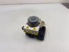 ABS Pomp van een Renault Clio IV Estate/Grandtour (7R) 0.9 Energy TCE 90 12V 2018