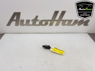 Gebruikte Vacuum ventiel Volkswagen Caddy IV 2.0 TDI 102 Prijs € 20,00 Margeregeling aangeboden door AutoHam