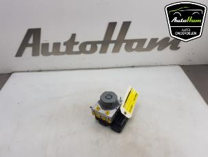 Gebruikte ABS Pomp Renault Captur (2R) 1.5 Energy dCi 90 FAP Prijs € 40,00 Margeregeling aangeboden door AutoHam