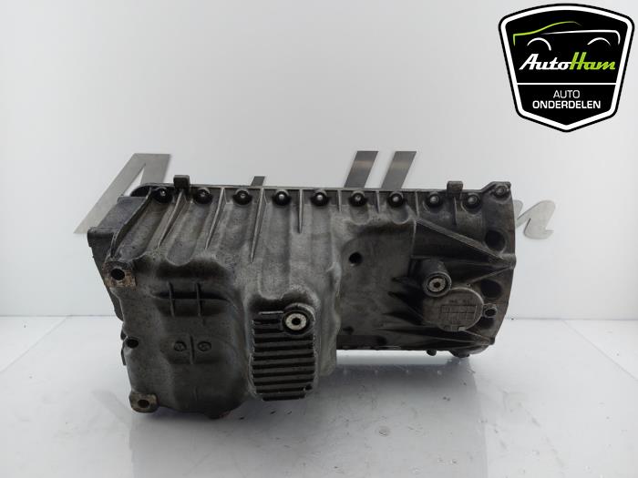 Carterpan van een Porsche Cayenne (9PA) 4.5 V8 32V Turbo 2003