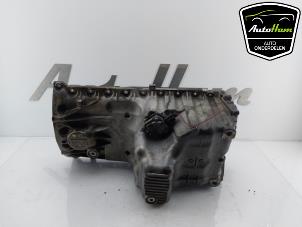 Carterpan van een Porsche Cayenne (9PA) 4.5 V8 32V Turbo 2003