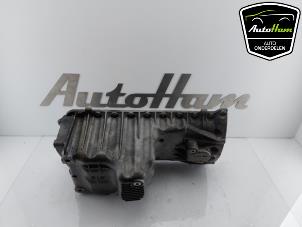 Carterpan van een Porsche Cayenne (9PA) 4.5 V8 32V Turbo 2003