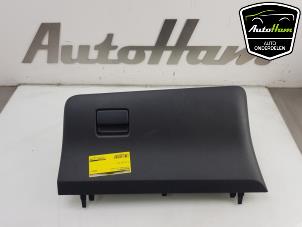 Gebruikte Dashboardkastje Toyota Yaris III (P13) 1.0 12V VVT-i Prijs € 35,00 Margeregeling aangeboden door AutoHam