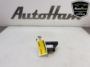 Gebruikte Accupool Volkswagen Arteon Shooting Brake (3HAC) 2.0 TSI R 16V 4Motion Prijs € 50,00 Margeregeling aangeboden door AutoHam