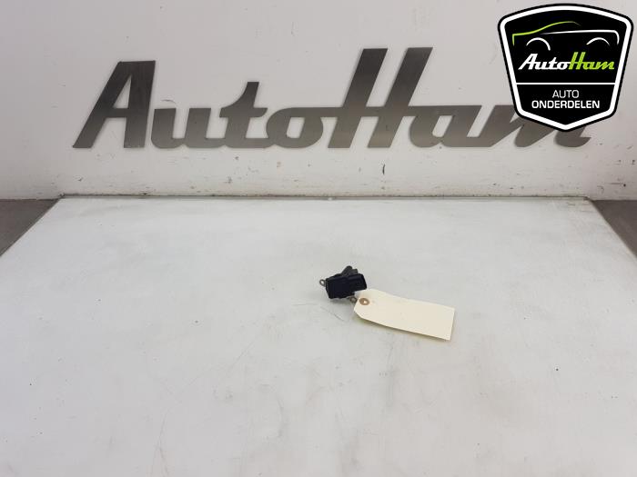 Gebruikte Luchthoeveelheidsmeter Toyota Yaris III (P13) 1.5 16V Dual VVT-iE Prijs € 15,00 Margeregeling aangeboden door AutoHam