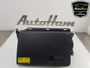 Gebruikte Dashboardkastje Kia Ceed Sportswagon (CDF) 1.0i T-GDi 12V Prijs € 50,00 Margeregeling aangeboden door AutoHam