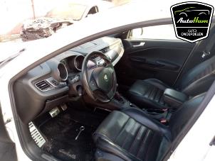Gebruikte Airbag set + dashboard Alfa Romeo Giulietta (940) 1.4 TB 16V MultiAir Prijs € 450,00 Margeregeling aangeboden door AutoHam