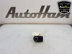 Gebruikte Licht Schakelaar Opel Corsa D 1.3 CDTi 16V ecoFLEX Prijs € 15,00 Margeregeling aangeboden door AutoHam