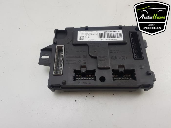 Computer Body Control van een Renault Clio IV (5R) 1.5 Energy dCi 90 FAP 2014