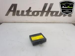 Gebruikte Bodycontrol Module Renault Clio IV (5R) 0.9 Energy TCE 90 12V Prijs € 25,00 Margeregeling aangeboden door AutoHam
