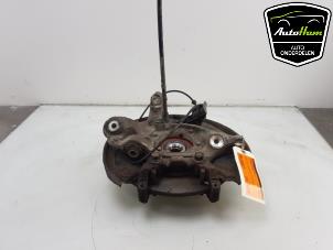 Gebruikte Fusee rechts-achter Mercedes C (W204) 1.8 C-180 CGI 16V Prijs € 50,00 Margeregeling aangeboden door AutoHam