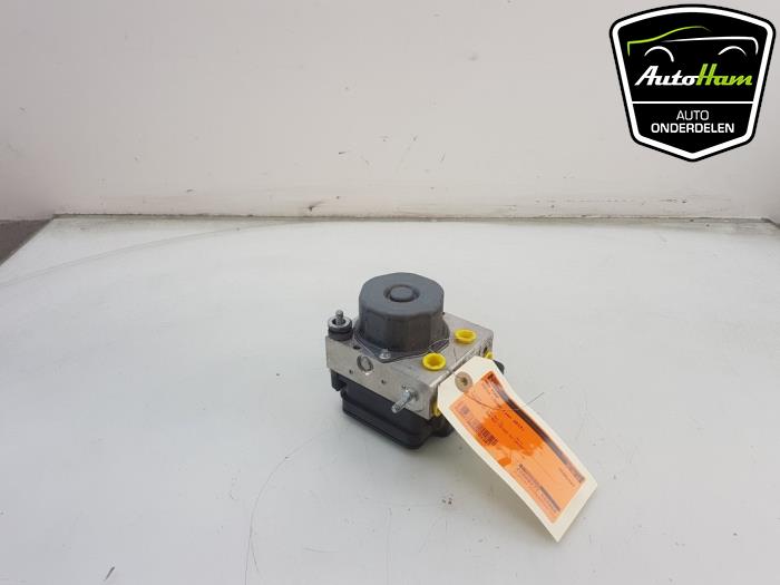 Gebruikte ABS Pomp Dacia Logan MCV II/III/Sandero Wagon 0.9 TCE 12V Prijs € 35,00 Margeregeling aangeboden door AutoHam