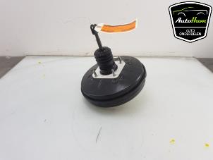 Gebruikte Rembekrachtiger Dacia Logan MCV II/Sandero Wagon (7S) 0.9 TCE 12V Prijs € 45,00 Margeregeling aangeboden door AutoHam