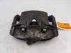 Volvo V70 (BW) 2.0 D4 20V Remklauw (Tang) links-voor
