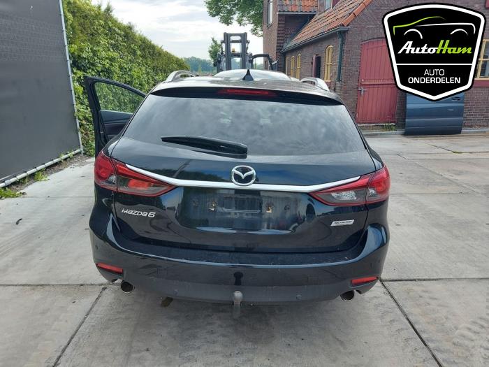 Gebruikte Uitlaat Einddemper Mazda 6 SportBreak (GJ/GH/GL) 2.0 SkyActiv-G 165 16V Prijs € 95,00 Margeregeling aangeboden door AutoHam