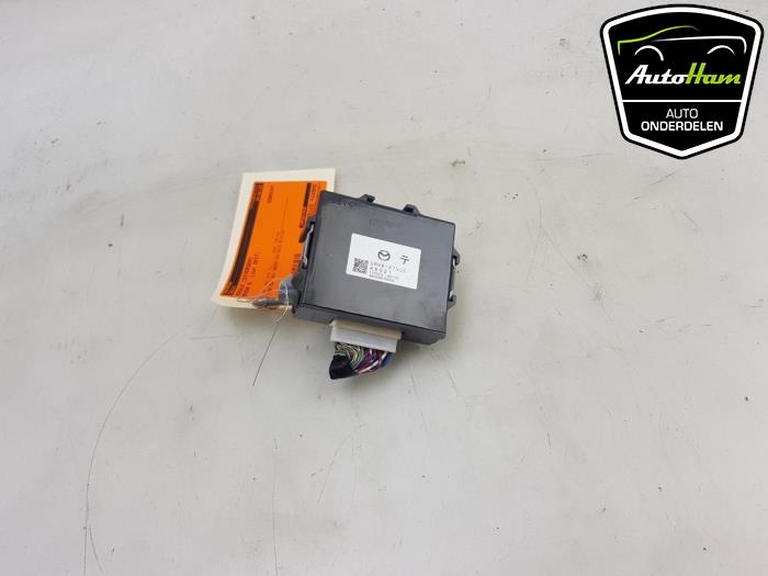 Gebruikte PDC Module Mazda 6 SportBreak (GJ/GH/GL) 2.0 SkyActiv-G 165 16V Prijs € 50,00 Margeregeling aangeboden door AutoHam