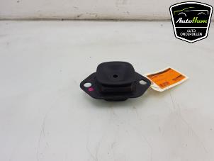 Gebruikte Versnellingsbak Steun Nissan Qashqai (J12) 1.3 DIG-T MHEV 16V Prijs € 20,00 Margeregeling aangeboden door AutoHam