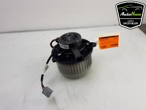 Gebruikte Chaufage Ventilatiemotor Opel Insignia Sports Tourer 2.0 CDTI 16V 120 ecoFLEX Prijs € 25,00 Margeregeling aangeboden door AutoHam