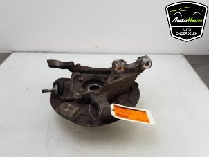 Gebruikte Fusee rechts-voor Volvo S80 (TR/TS) 2.4 SE 20V 170 Prijs € 25,00 Margeregeling aangeboden door AutoHam