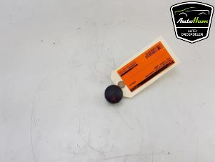 Gebruikte Paniekverlichtings Schakelaar Mini Mini (R56) 1.6 16V Cooper S Prijs € 5,00 Margeregeling aangeboden door AutoHam