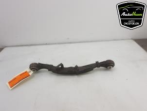 Gebruikte Reactiestang rechts-achter Mercedes ML III (166) 3.0 ML-350 BlueTEC V6 24V 4-Matic Prijs € 30,00 Margeregeling aangeboden door AutoHam