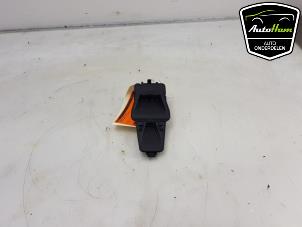 Gebruikte Camera voorzijde Ford Focus 3 1.6 EcoBoost 16V 150 Prijs € 75,00 Margeregeling aangeboden door AutoHam