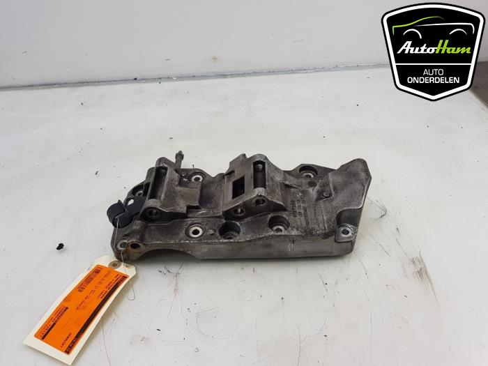 Gebruikte Dynamosteun boven BMW 3 serie (F30) 320d 2.0 16V EfficientDynamicsEdition Prijs € 30,00 Margeregeling aangeboden door AutoHam