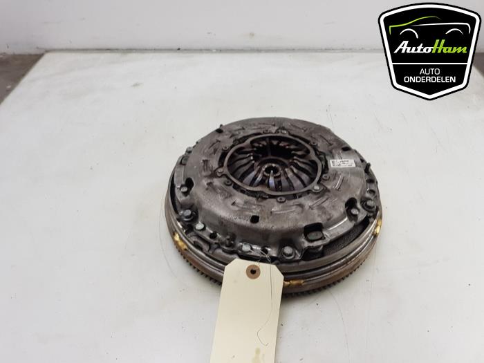 Gebruikte Vliegwiel dubbele massa Opel Corsa E 1.0 SIDI Turbo 12V Prijs € 125,00 Margeregeling aangeboden door AutoHam