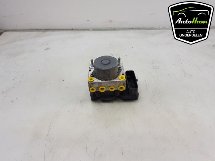 Gebruikte ABS Pomp Fiat Panda (312) 0.9 TwinAir 60 Prijs € 50,00 Margeregeling aangeboden door AutoHam