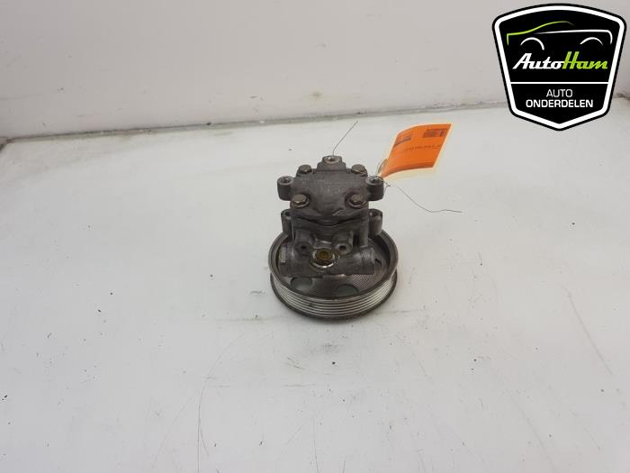 Gebruikte Pomp Servo Audi A4 Cabriolet (B6) 1.8 T 20V Prijs € 40,00 Margeregeling aangeboden door AutoHam