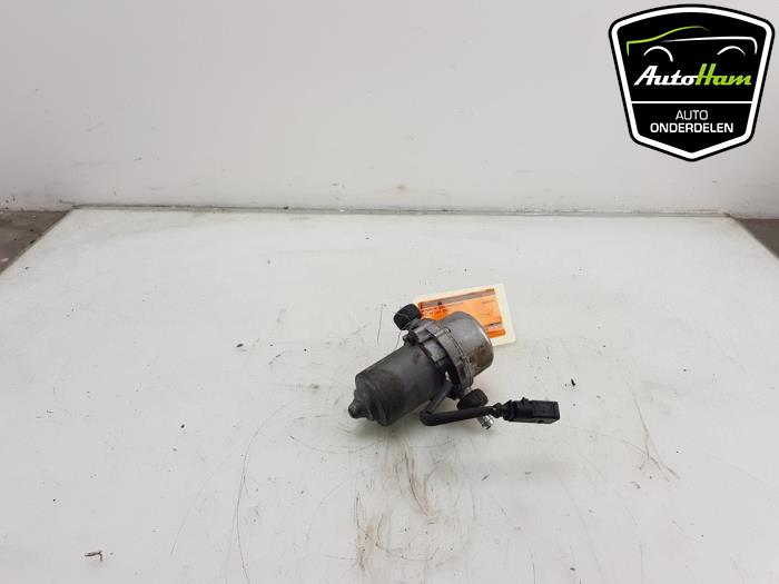 Gebruikte Vacuumpomp Rembekrachtiging Audi A4 Cabriolet (B6) 1.8 T 20V Prijs € 75,00 Margeregeling aangeboden door AutoHam