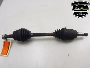 Gebruikte Aandrijfas links-voor Peugeot Bipper (AA) 1.3 HDI Prijs € 50,00 Margeregeling aangeboden door AutoHam