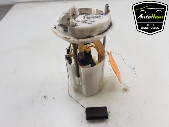 Gebruikte Tank element Pomp Peugeot Bipper (AA) 1.3 HDI Prijs € 40,00 Margeregeling aangeboden door AutoHam