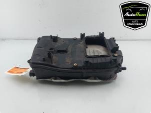 Gebruikte Luchtfilterhuis Mercedes E (W212) E-220 CDI 16V BlueEfficiency,BlueTEC Prijs € 30,00 Margeregeling aangeboden door AutoHam