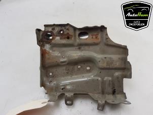 Gebruikte Accubak Peugeot 108 1.0 12V Prijs € 10,00 Margeregeling aangeboden door AutoHam