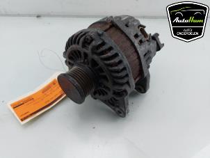 Gebruikte Alternator Renault Clio IV (5R) 1.6 Turbo 16V RS 200 EDC Prijs € 150,00 Margeregeling aangeboden door AutoHam